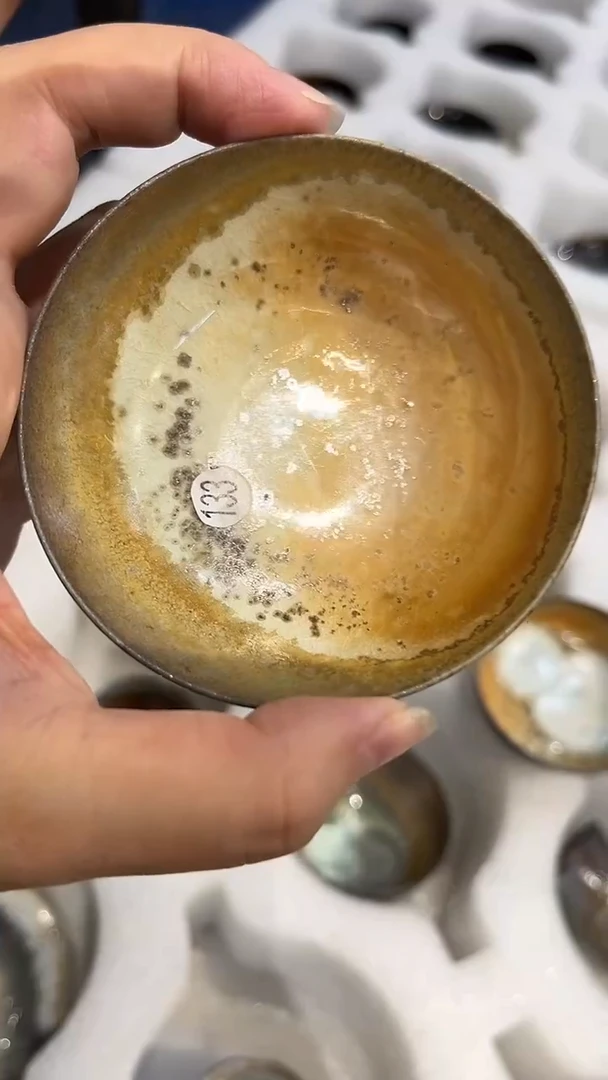 杯133号容量50-70ML中白泥