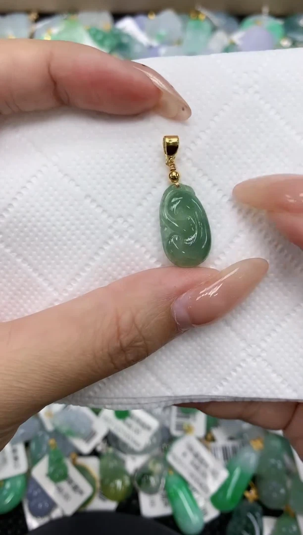颈饰未镶嵌翡翠a货支持复检百元以上9元证书费自理