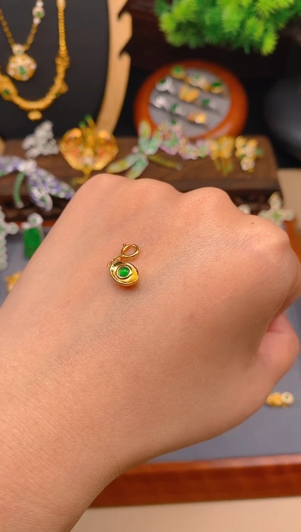 【闪购商品】翡翠吊坠(不含链)银S925镶嵌元宝万能扣