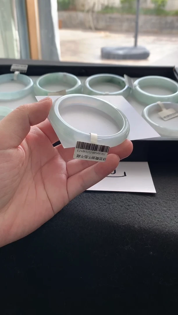 未镶嵌手镯翡翠54.7正圈A8782买断