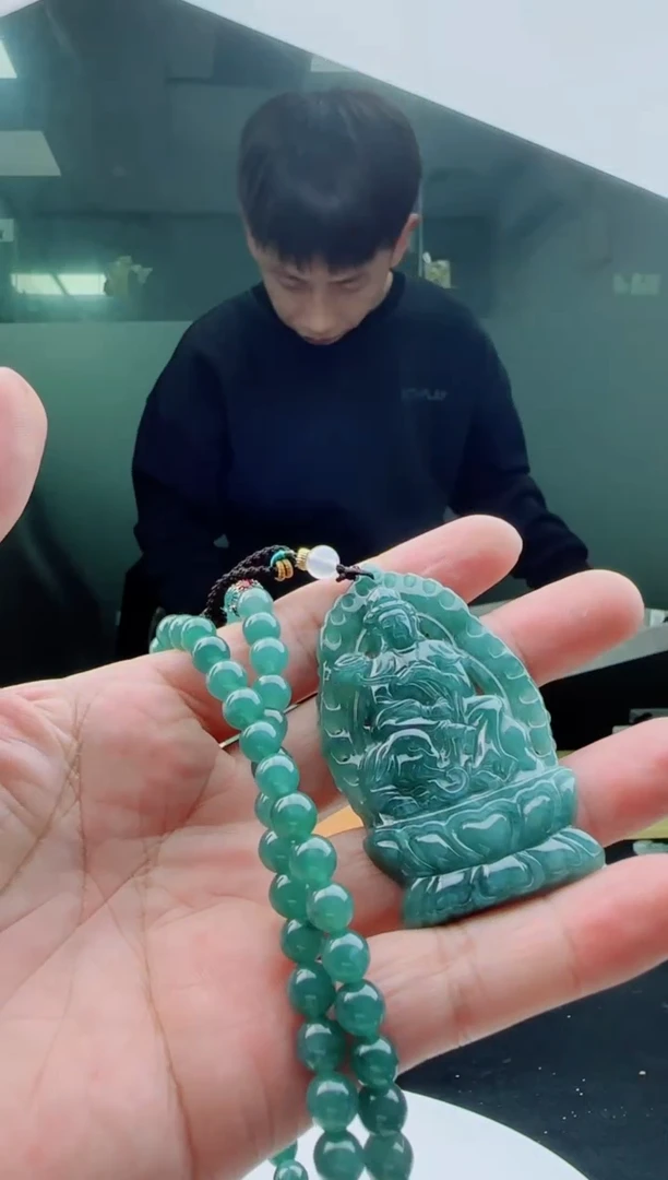 【闪购商品】翡翠颈饰未镶嵌11111111111