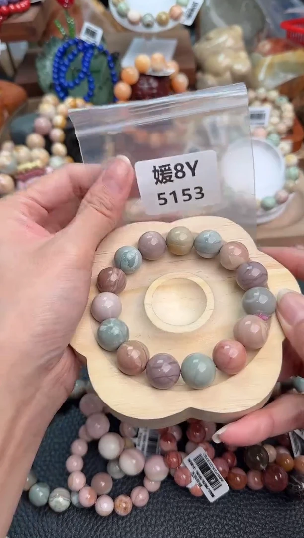 【闪购商品】石英质玉手链未镶嵌8Y5153