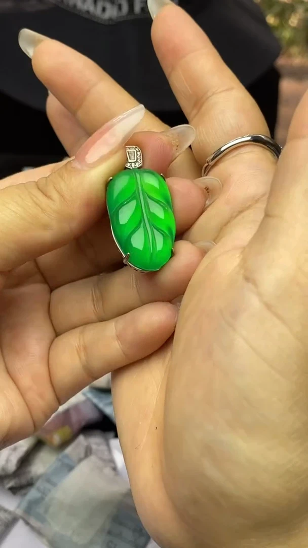 满色吊坠    所见即所得