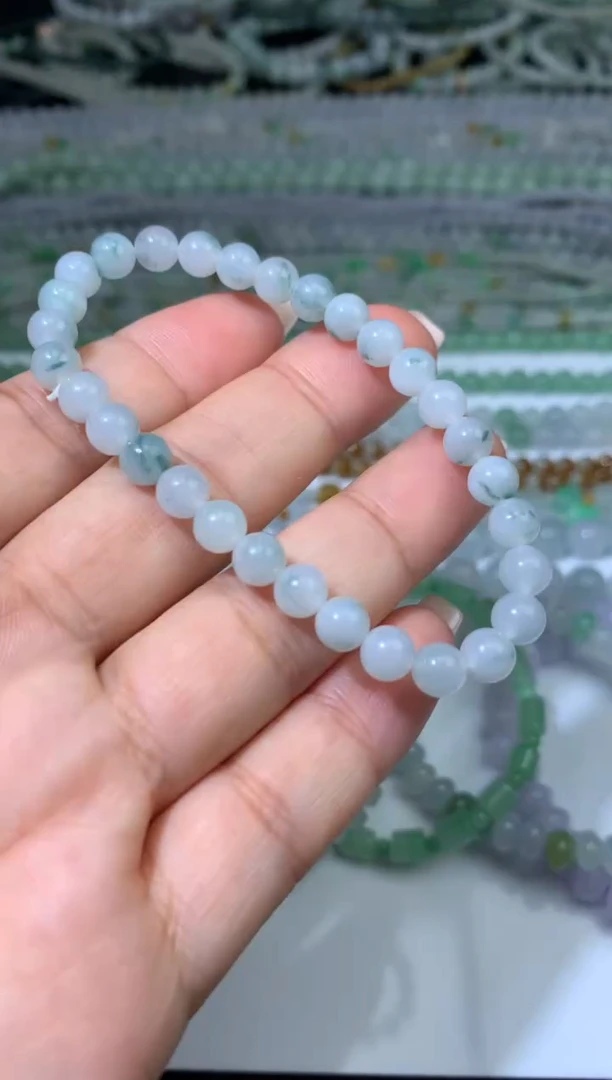 颈饰未镶嵌翡翠净货