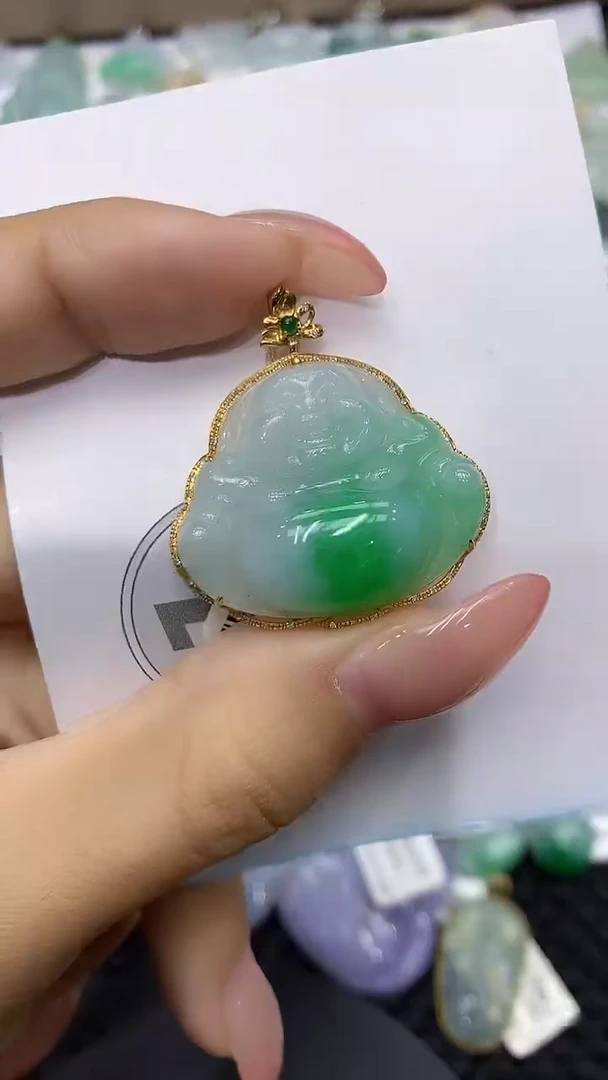 颈饰18K金镶嵌翡翠1111111