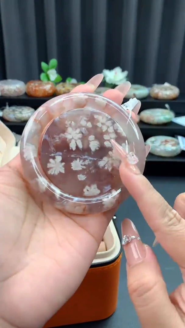 未镶嵌手镯石英质玉（58圈口）赠送镯心