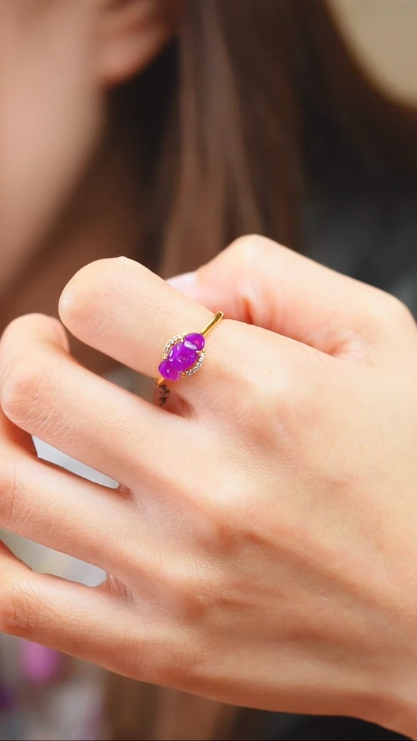 18K金镶嵌苏纪石（舒俱来）戒指33