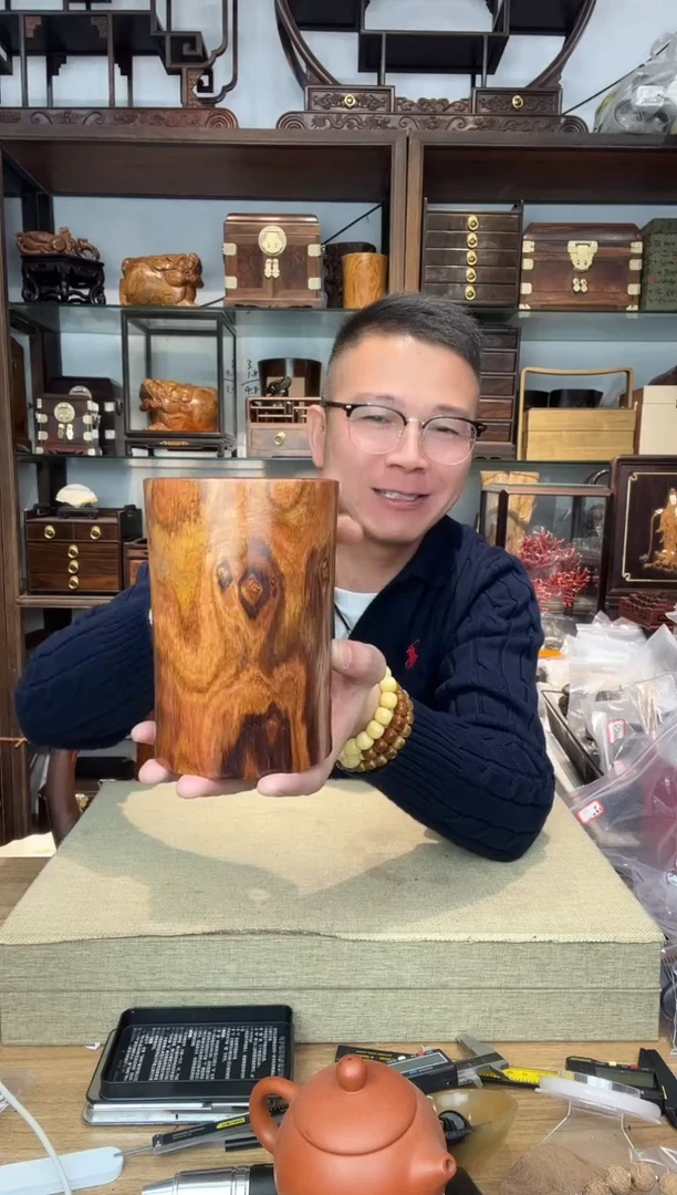 乌木类书架海*雨003黄花梨笔筒