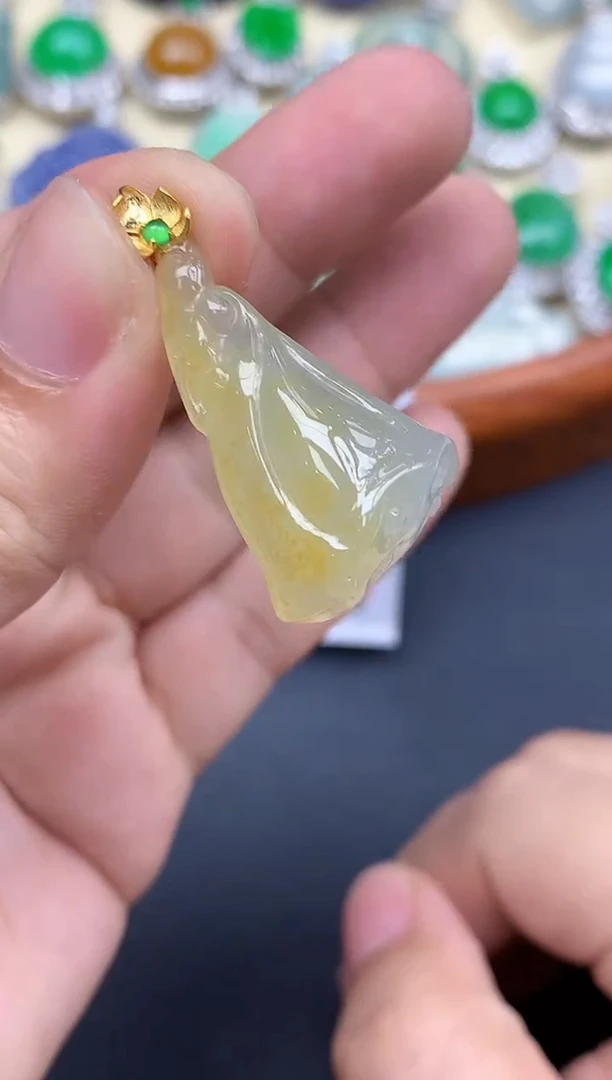 颈饰18K金镶嵌翡翠442-中国好珍宝