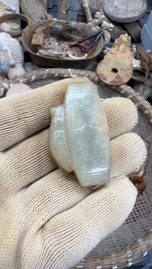 未镶嵌和田玉（糖玉）挂件111111