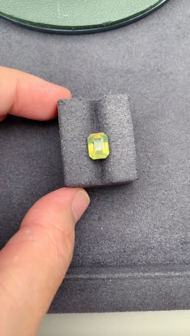 裸石彩色蓝宝石3.5ct黄蓝宝   BG   定制