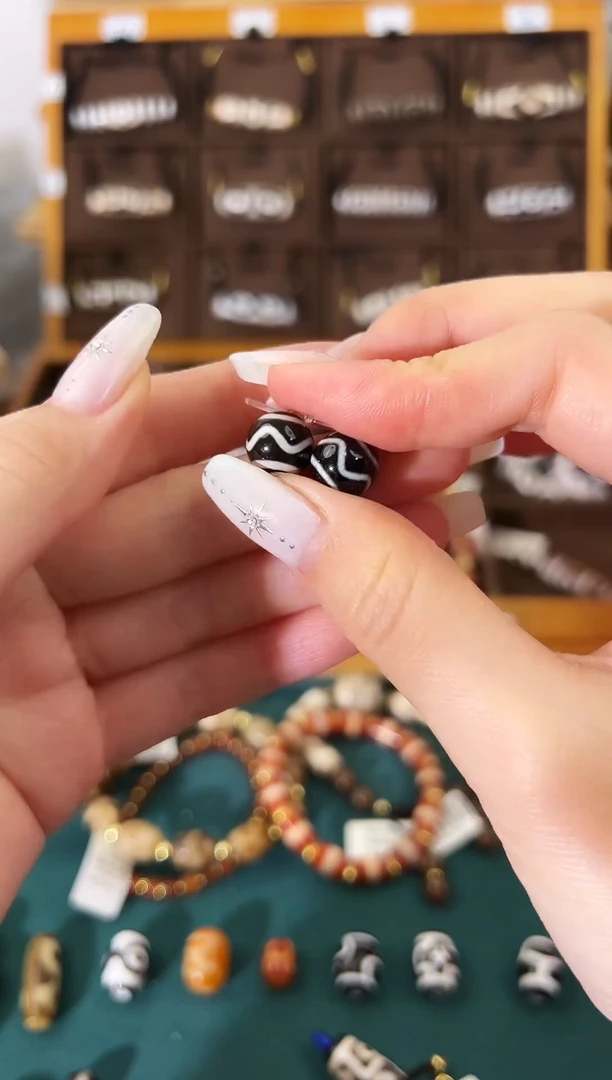 玛瑙/玉髓（覆膜）颈饰合金3微瑕