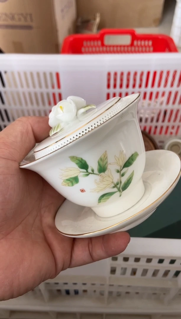 杯无运费险有瑕疵的摄影的产品有使用过的痕迹有点脏介意勿拍