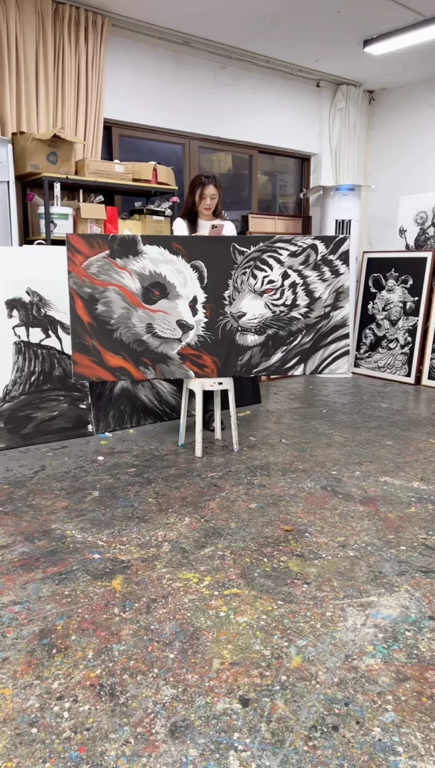丙烯画故*王北北老师老虎熊猫横版丙烯加框