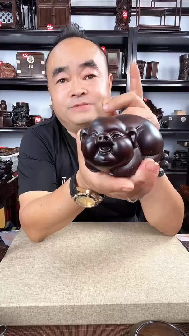 木老李红木工艺品猪