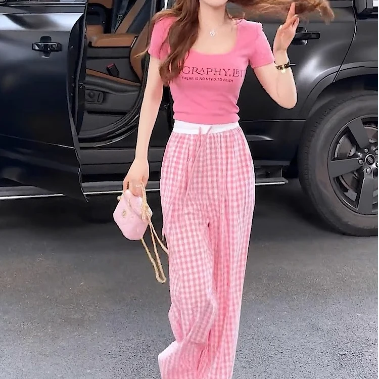 多巴胺韩式休闲运动套装女夏季新款粉色U领短袖T恤高腰格子长裤装