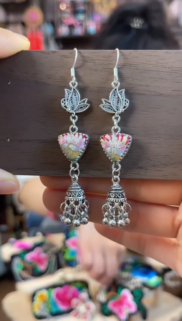 织绣民族风手工非遗老绣饰品1532