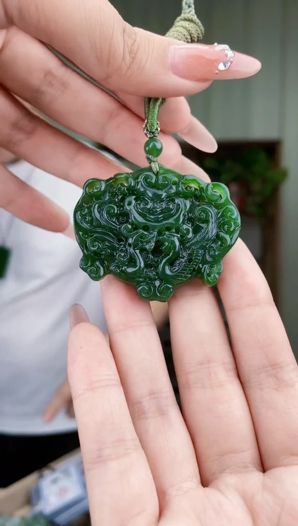 和田玉未镶嵌挂件拍一发一，多样性发货！
