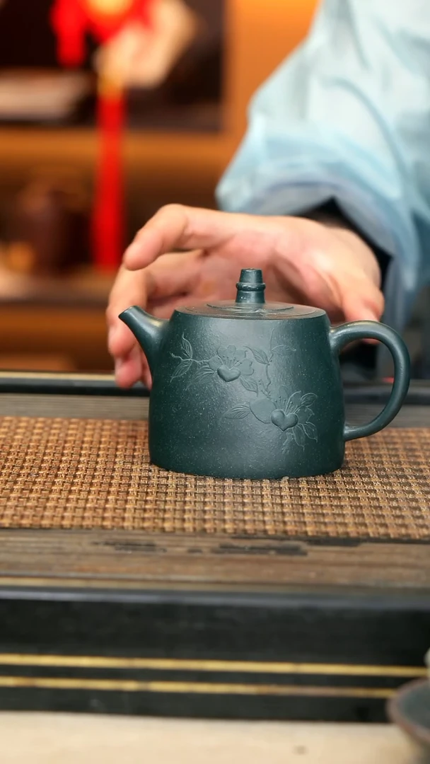 紫砂壶ZCJ51 《汉铎》雪花绿