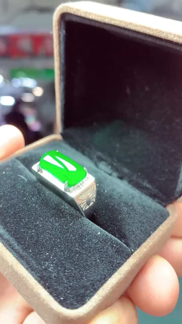 【闪购商品】定制翡翠未镶嵌W多样性发货拍一发一