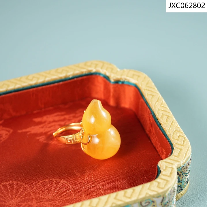 天然精品蜜蜡葫芦戒指 JXC062802