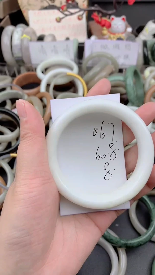 未镶嵌手镯石英质玉067