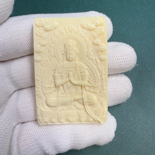 E6637天然猛犸牙雕刻牌 支持鉴定 假一罚四