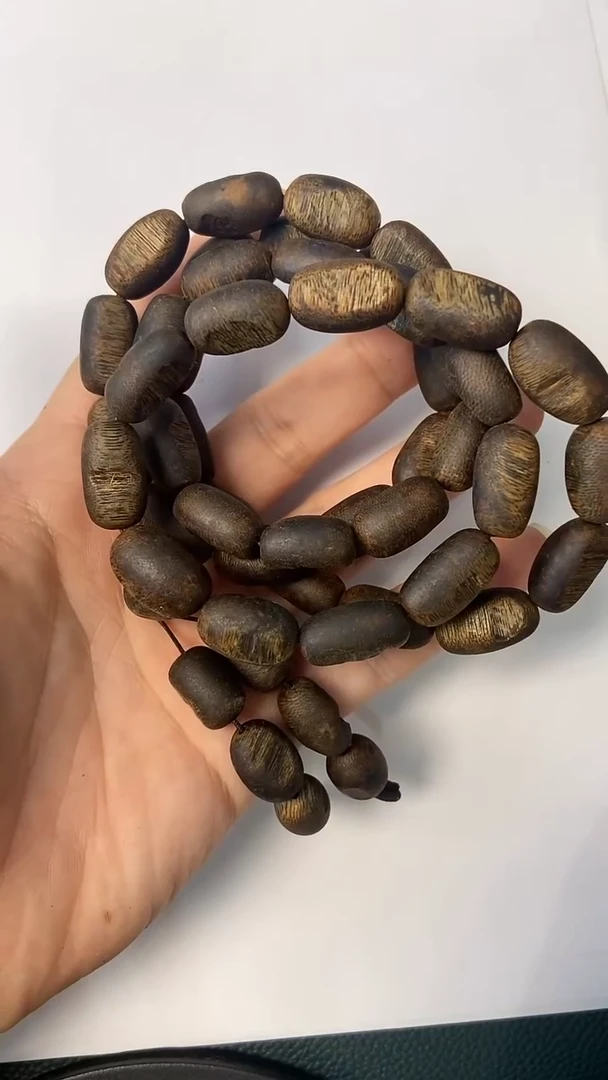 手串沉香BQV003 海南母树老料留疤
