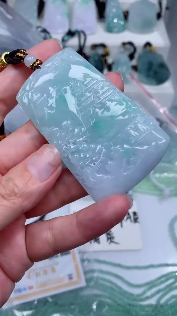 颈饰未镶嵌翡翠吊坠