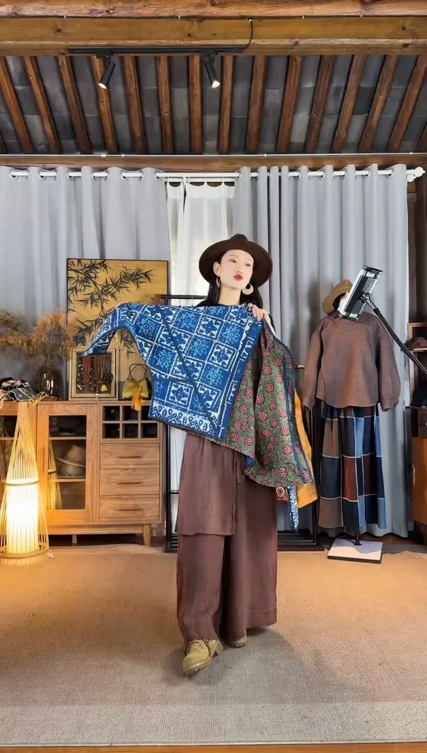 洐*设计师款蓝白刺子绣双面外套