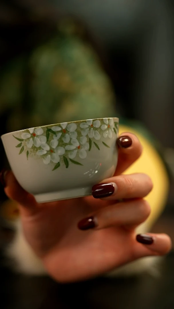 【闪购商品】瓷片            拍拍拍