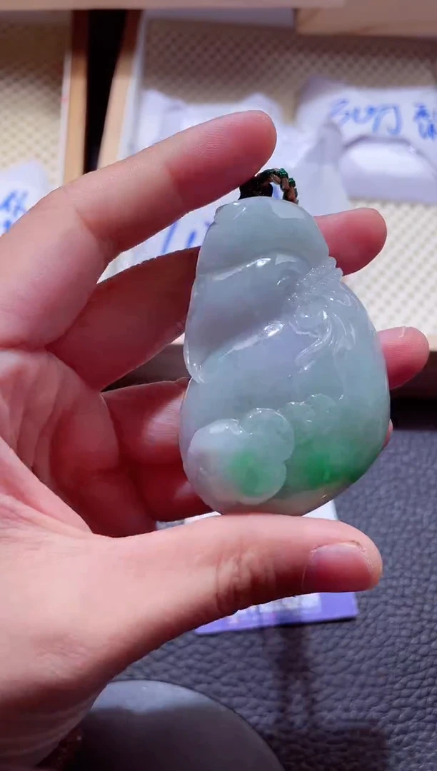 颈饰未镶嵌翡翠00005744