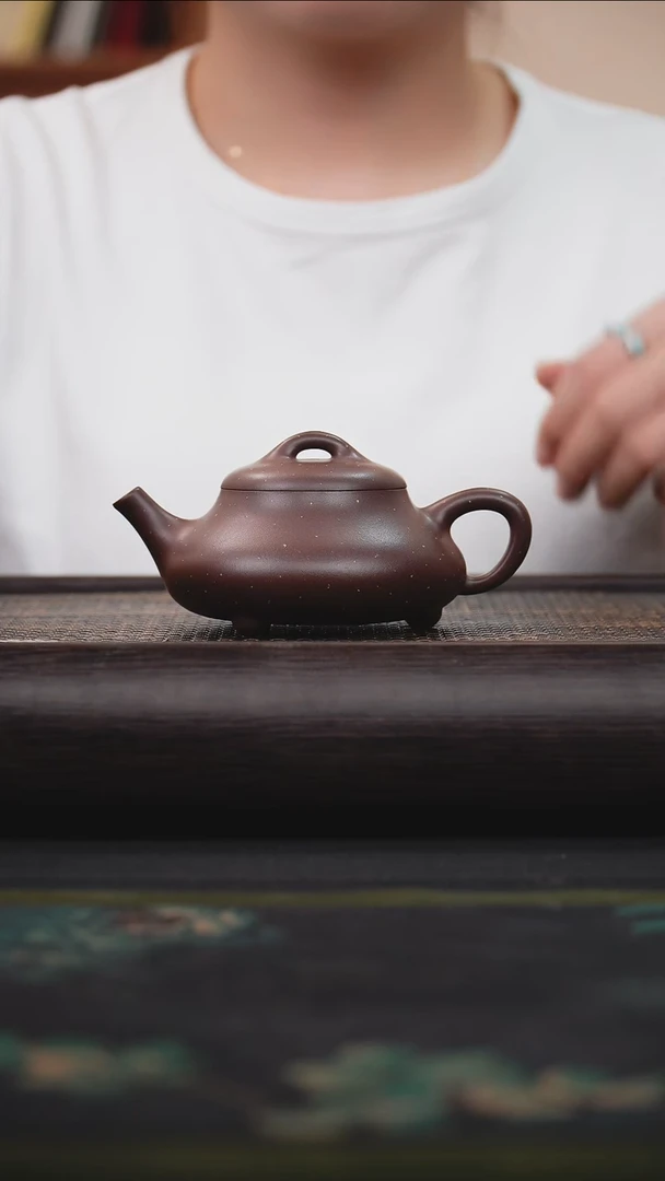 茶壶紫砂紫罗兰 点砂 东元石瓢