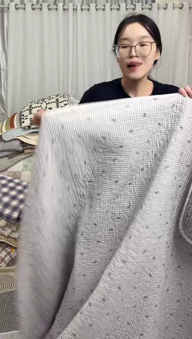棉200*220正面斜纹灰色蝴蝶结