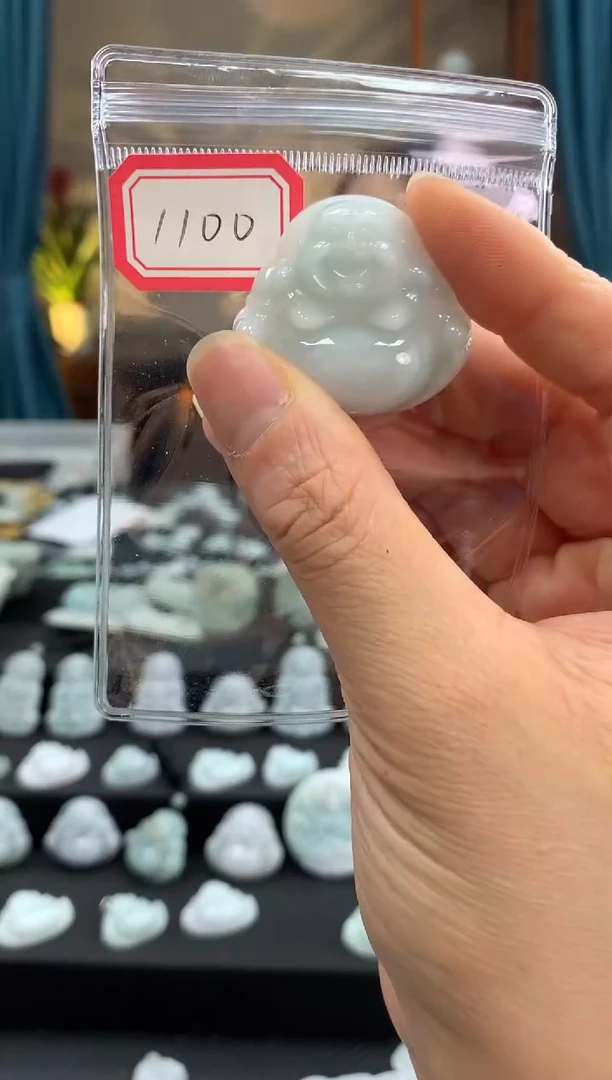 翡翠未镶嵌颈饰佛公1100