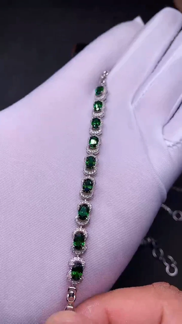 【闪购商品】透辉石手链银S925镶嵌.......