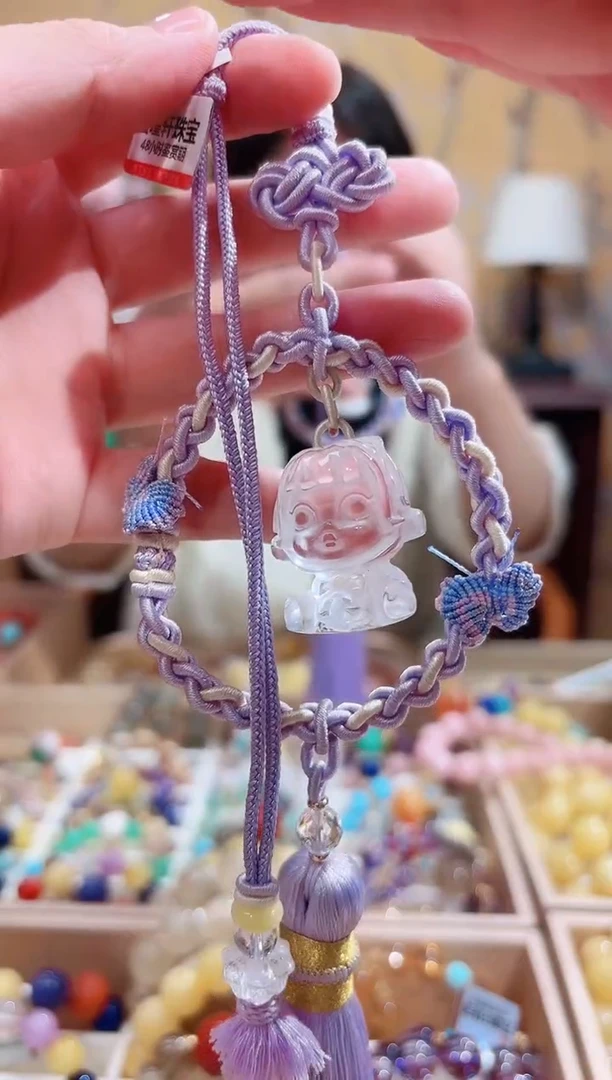 水晶摆件未镶嵌设计款泡泡玛特