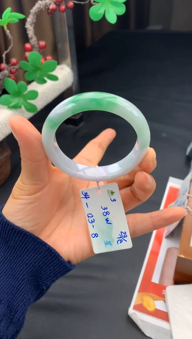 未镶嵌手镯翡翠翡翠自带#送人#，假一赔三