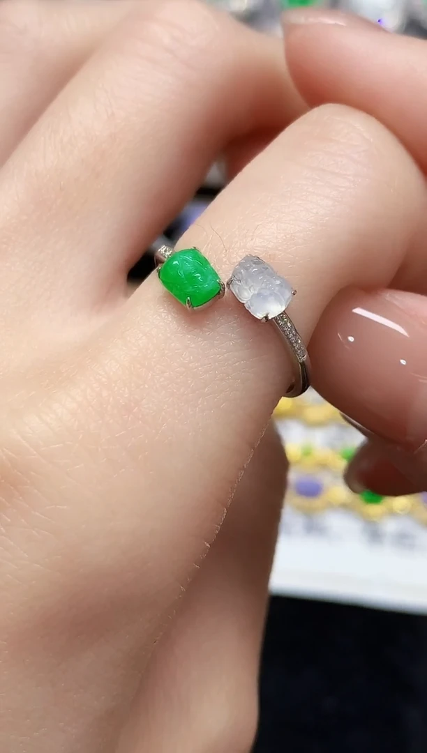 18K金镶嵌戒指翡翠L多样性发其一