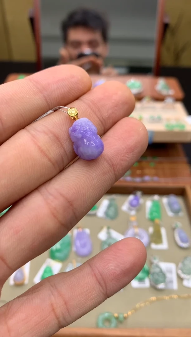 吊坠(不含链)18K金镶嵌翡翠貔貅