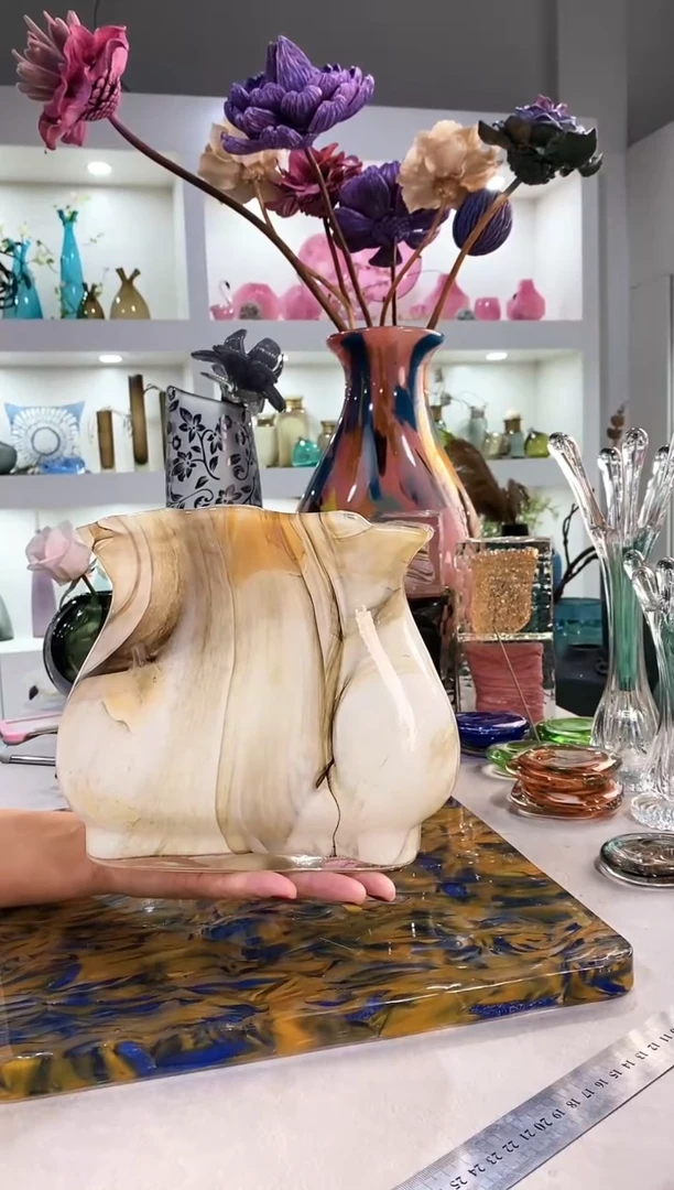 趙***u慕忆澜奇甄选琉璃花瓶