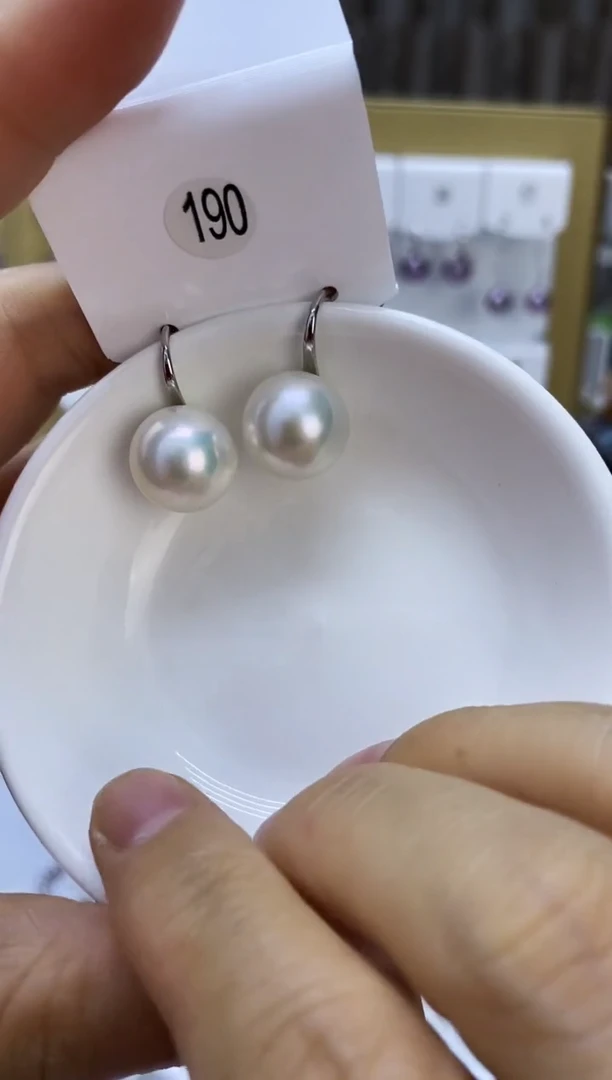 银S925镶嵌耳饰淡水珍珠190
