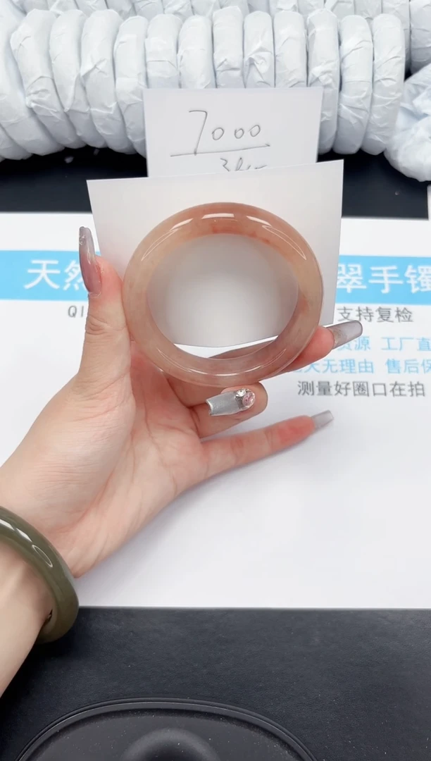 【闪购商品】石英质玉手镯未镶嵌71-60