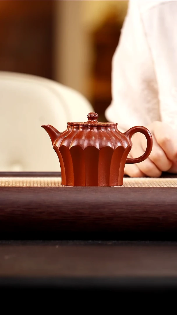 茶壶紫砂朱泥筋纹紫钰