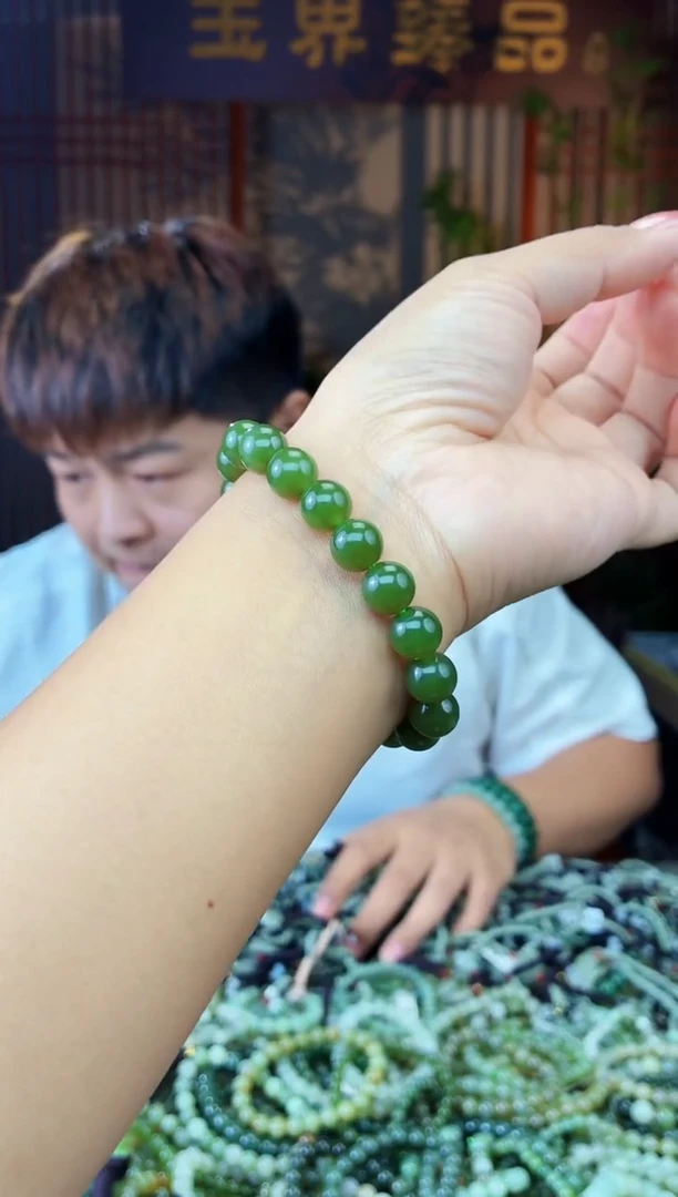 和田玉未镶嵌颈饰拍一发一