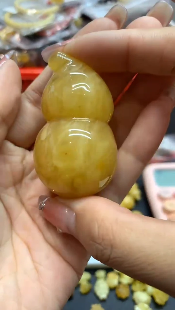 未镶嵌琥珀珠宝奇石2601