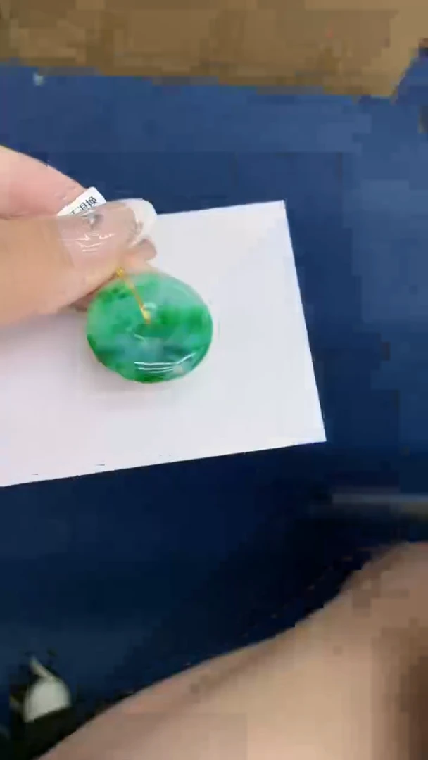 翡翠18K金镶嵌吊坠(不含链)1