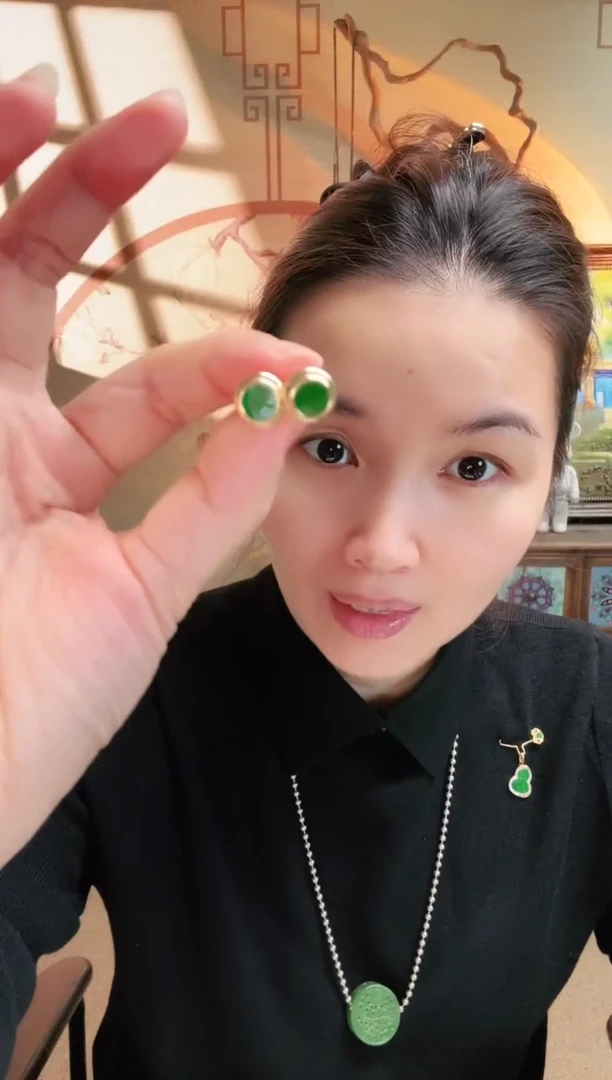 颈饰银S925镶嵌翡翠吊坠