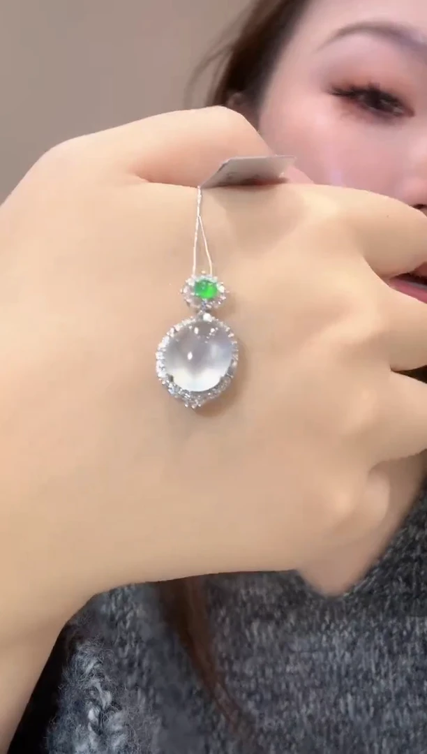 吊坠(不含链)18K金镶嵌翡翠170-吊坠