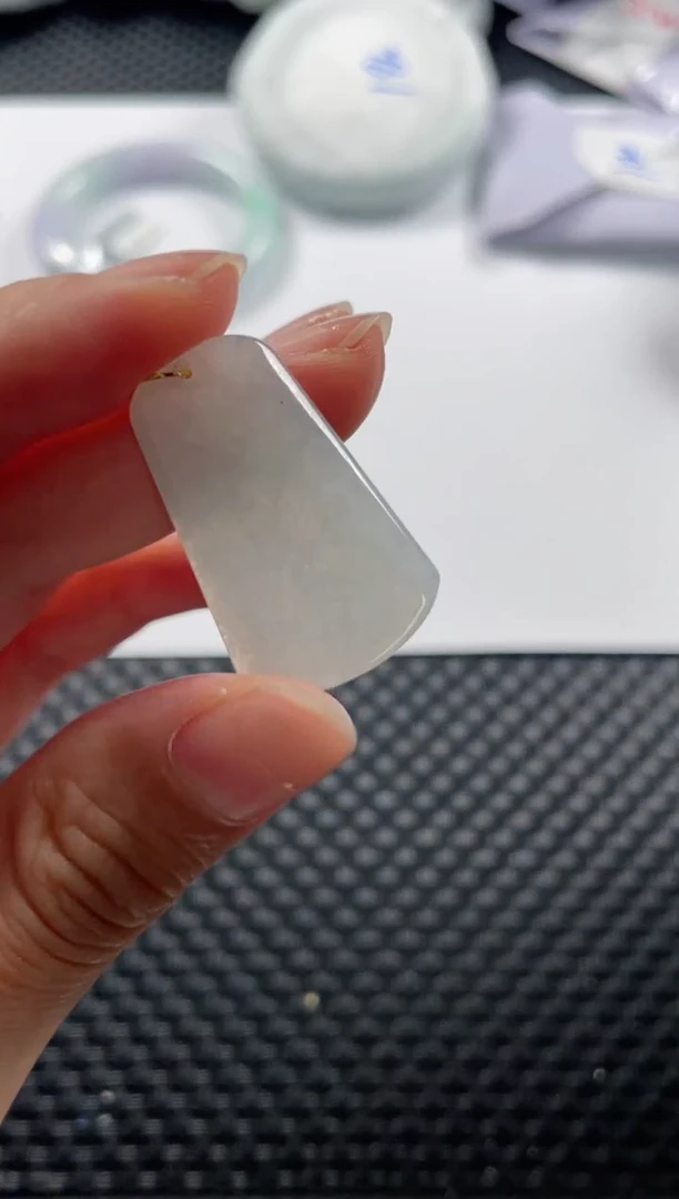 颈饰未镶嵌翡翠0392